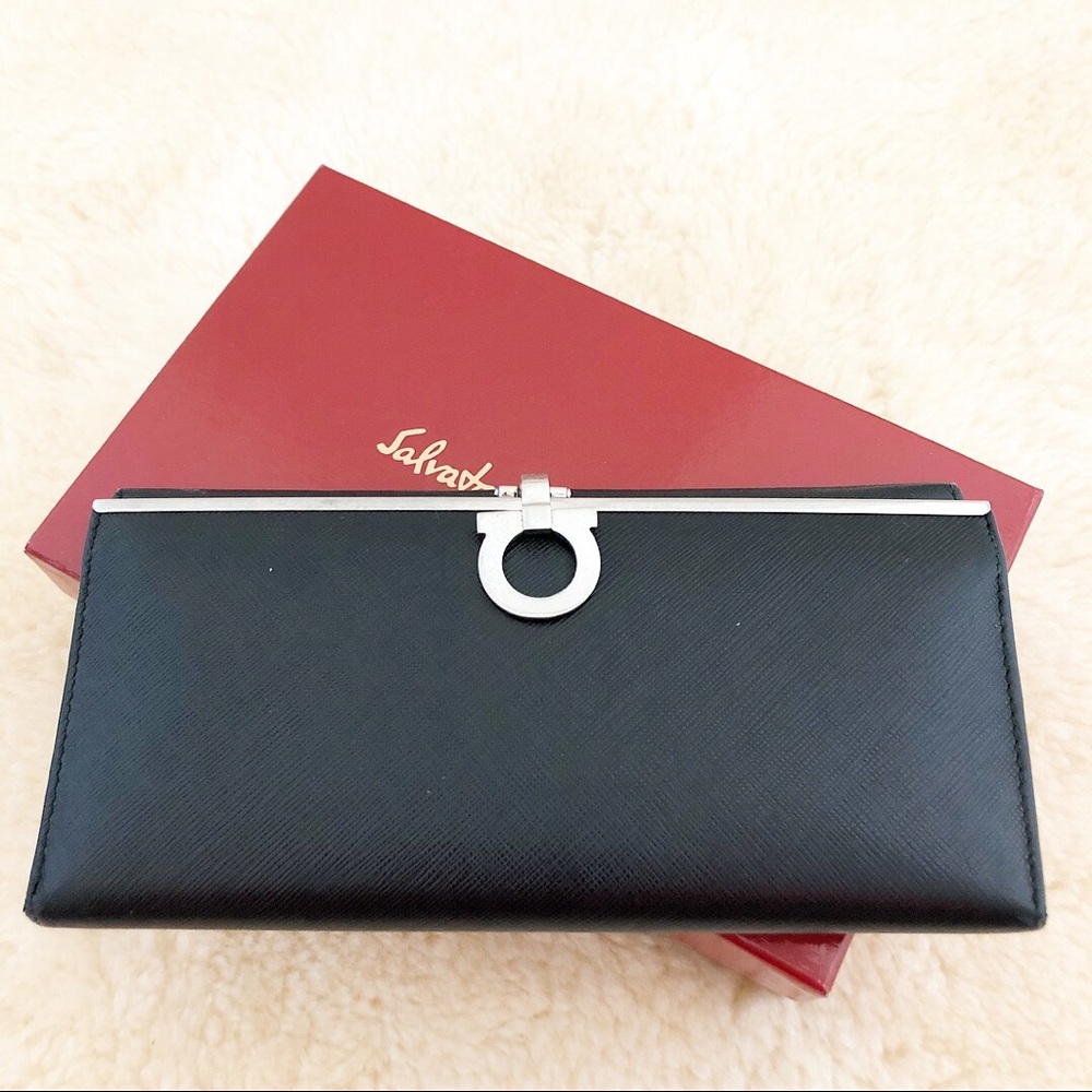 Salvatore Ferragamo Gancini Continental Wallet